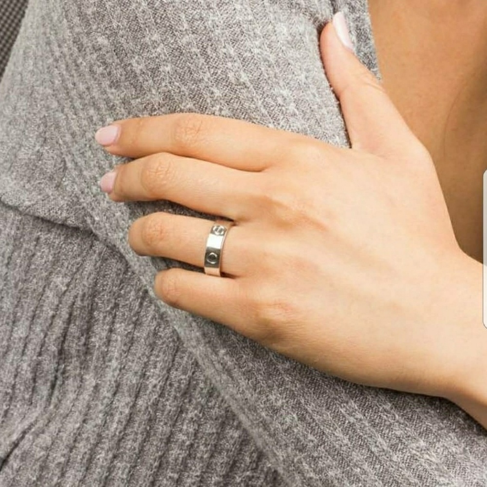 Love Bracelet - Picture 2 of 6